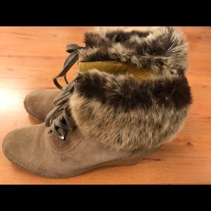 Betty Muller boots with fur